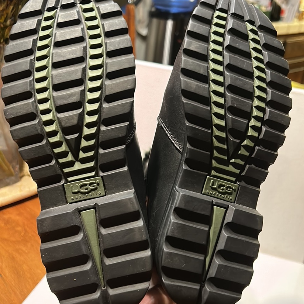 Ugg Boots Size 5 - image 7